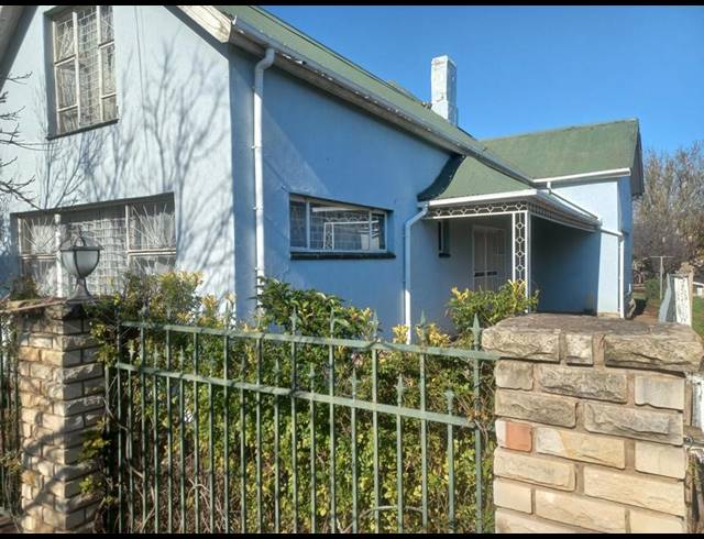 6 BEDROOM HOUSE FOR SALE IN QUEENSTOWN CENTRAL